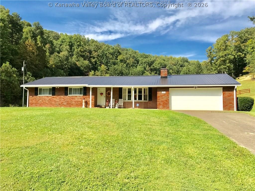 1859 Hunter Road Charleston, WV 25311 - Photo 1 of 23 Gallery Image 1