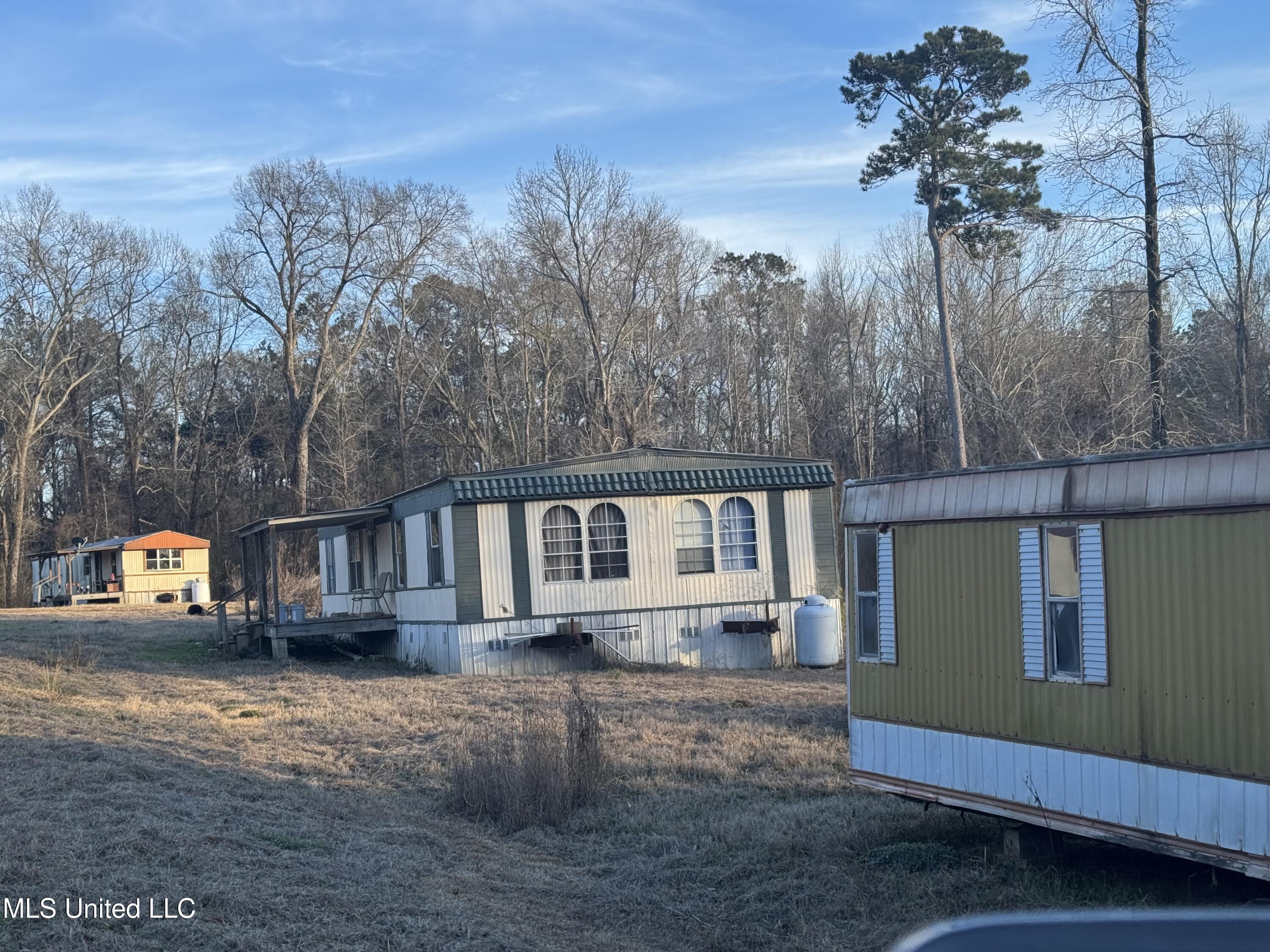 17 Coventry Road, Unit 2 Natchez, MS 39120 - Photo 6 of 16 IMG_0476
