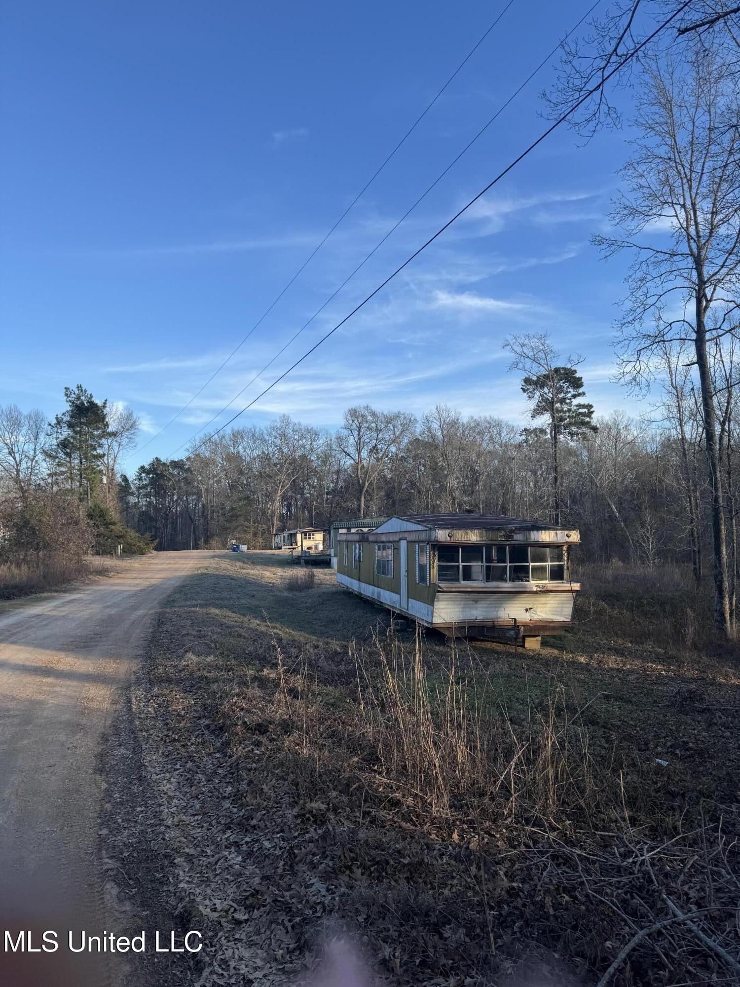 17 Coventry Road, Unit 2 Natchez, MS 39120 - Photo 8 of 16 IMG_0474