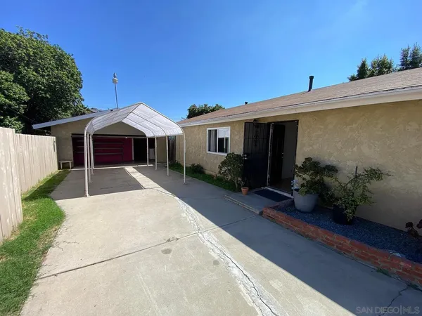 $3,295 | 1475 Tarbox Street, San Diego, CA 92114