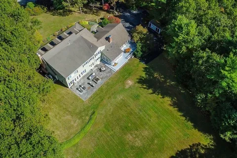 $1,475,000 | 10 Stop River Road, Norfolk, MA 02056