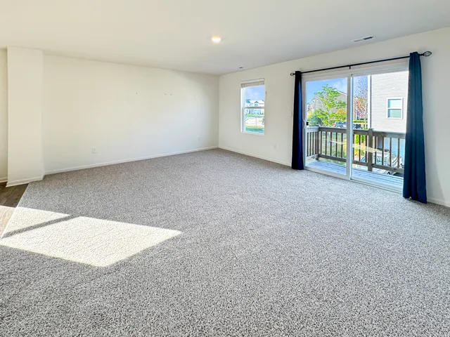 $2,450 | 2241 Sassafras Way, Unit F, Wonder Lake, IL 60097