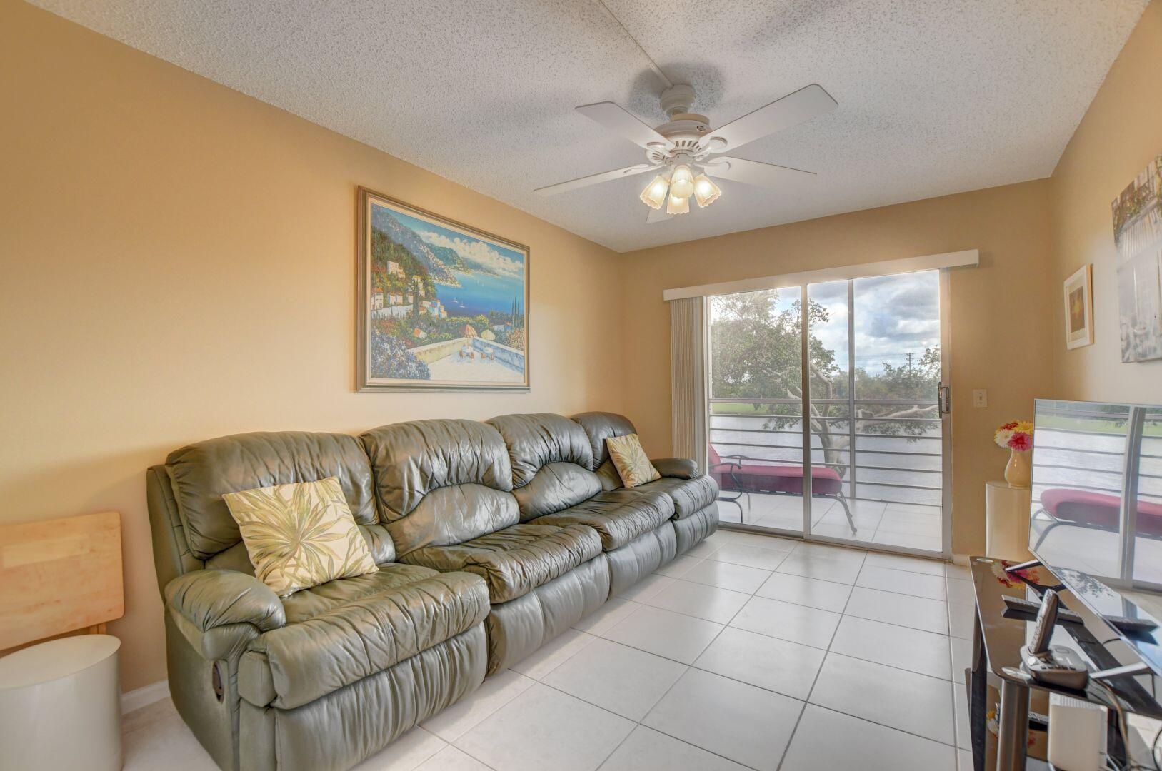 2015 Hythe A Boca Raton, FL 33434 - Photo 19 of 58 Second Bedroom