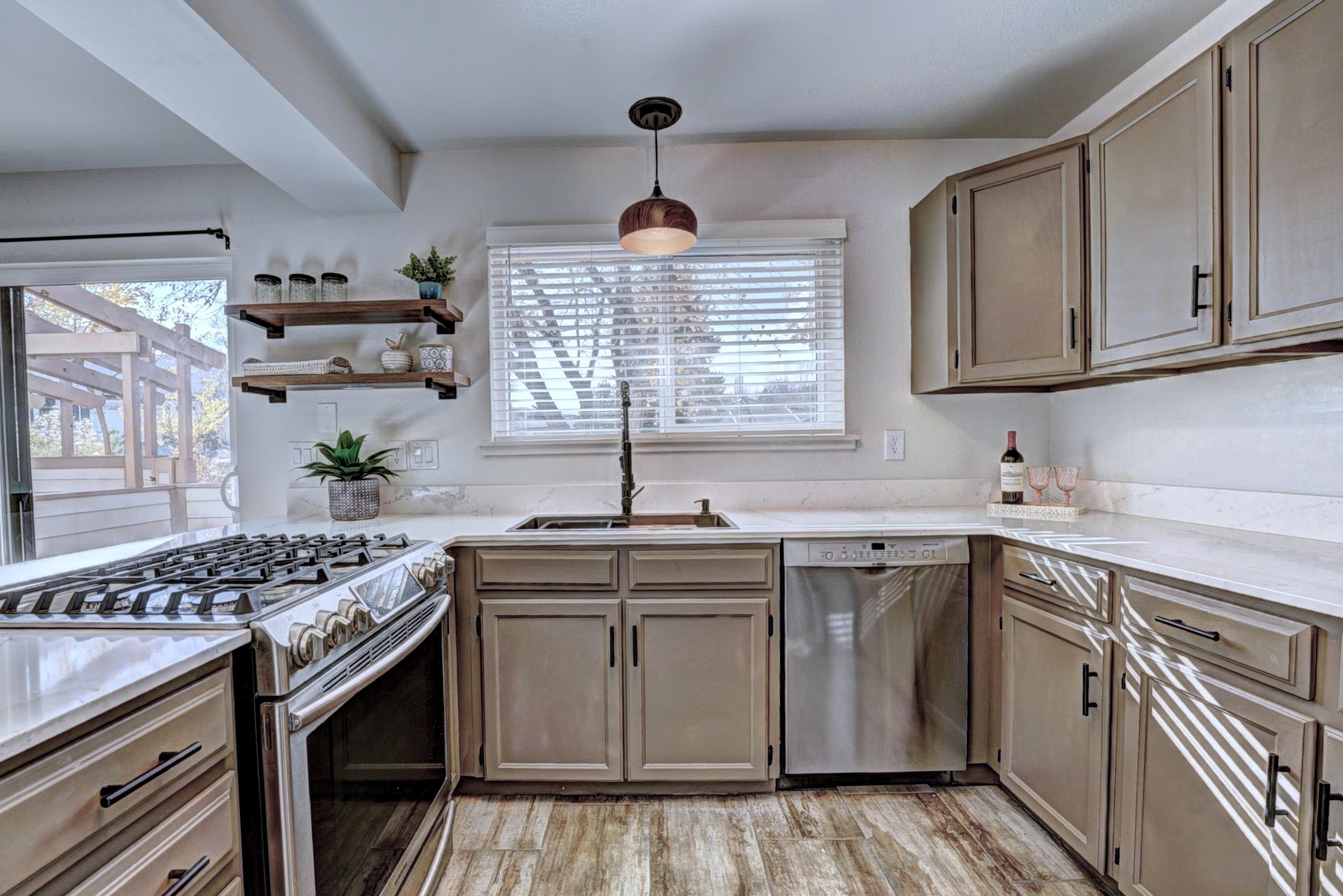 397 Ridge Cir Drive, Unit 8 Grand Junction, CO 81507 - Photo 4 of 40