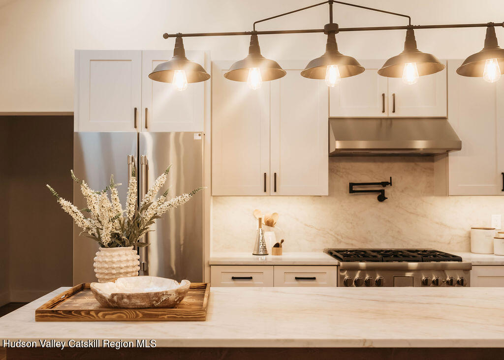 250 Cherry Hill Road Accord, NY 12404 - Photo 11 of 45 CH art island top to stove