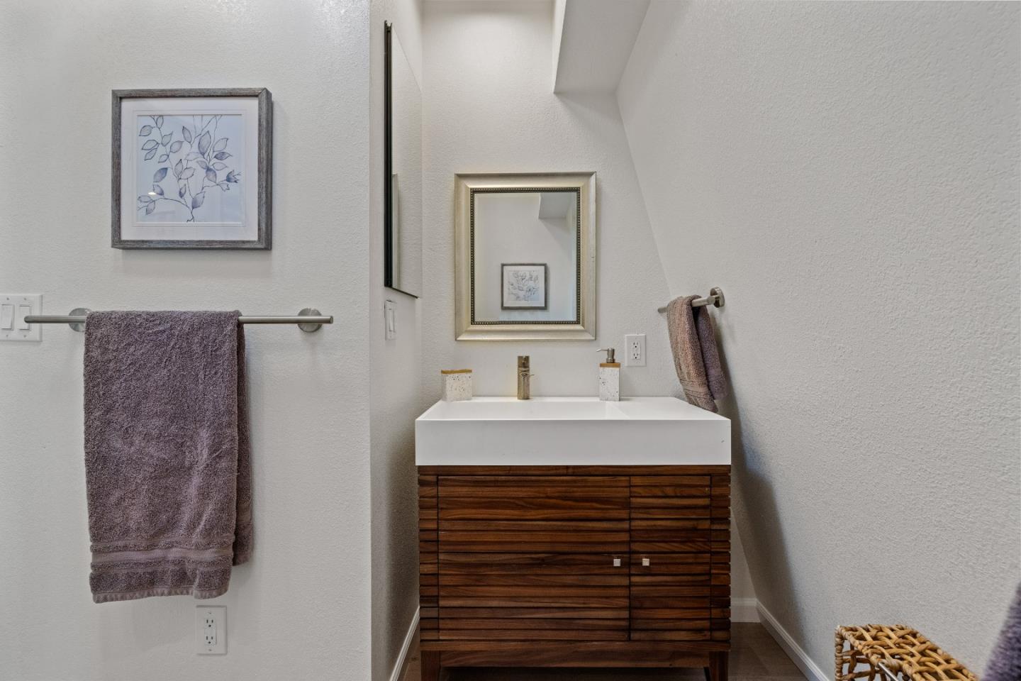 1390 Weston Ridge Road Scotts Valley, CA 95066 - Photo 38 of 55 a bathroom with a sink and a mirror