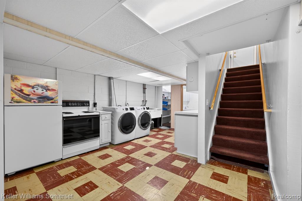 1681 Oxford Road Grosse Pointe, MI 48236 - Photo 19 of 25