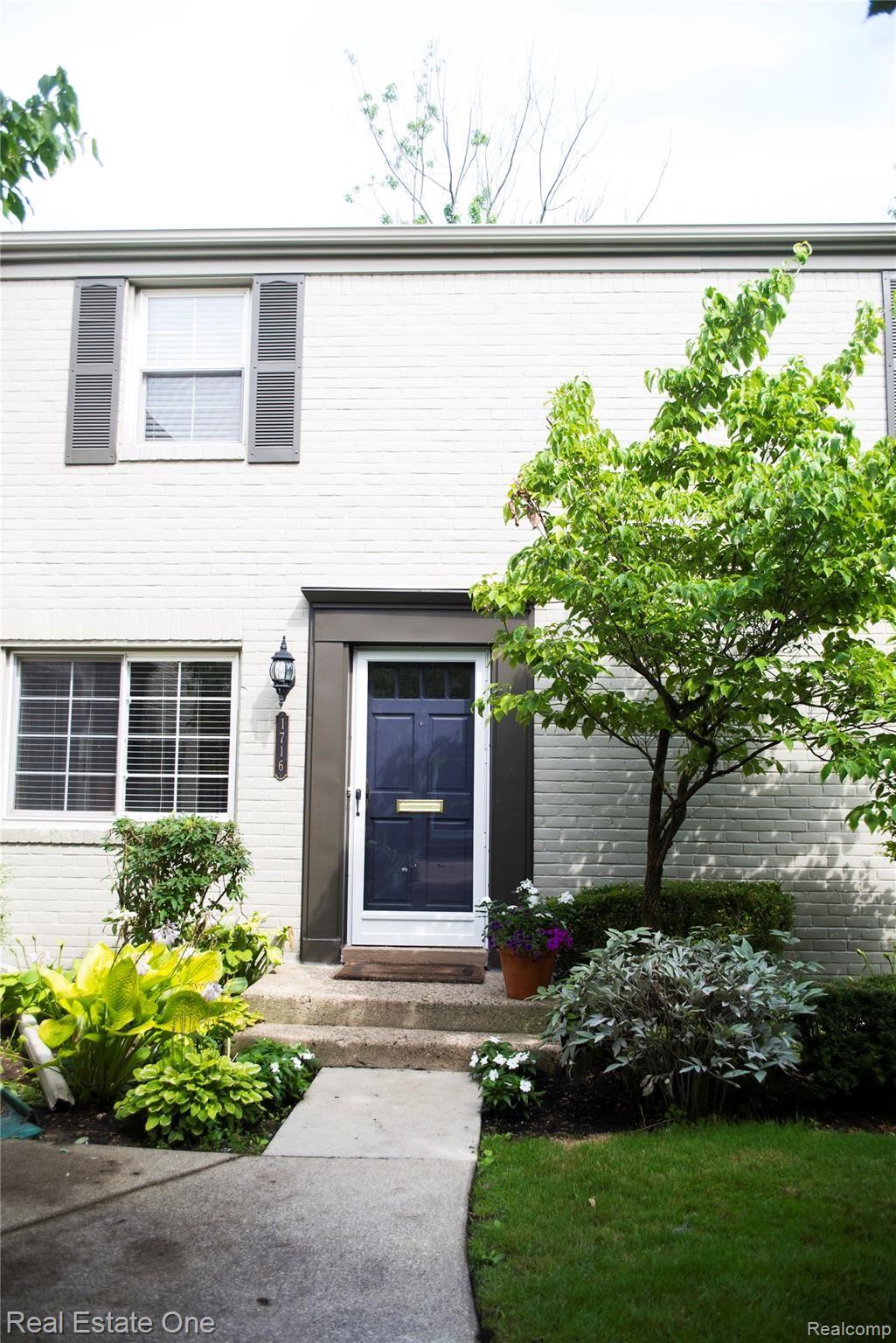 1716 Graefield Road Birmingham, MI 48009 - Photo 1 of 27 Graefield_FEATURE01.JPG