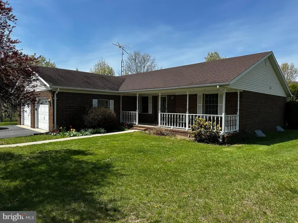 $524,900 | 229 Hollis Drive, Gerrardstown, WV 25420
