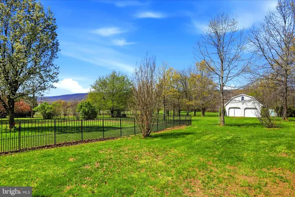 $524,900 | 229 Hollis Drive, Gerrardstown, WV 25420