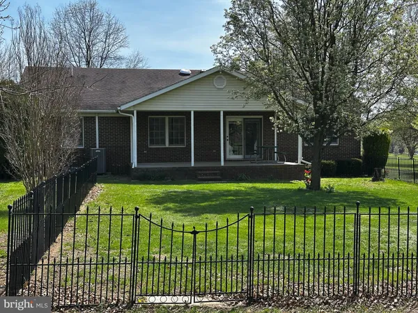 $524,900 | 229 Hollis Drive, Gerrardstown, WV 25420