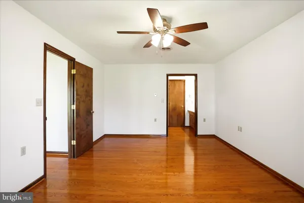 $524,900 | 229 Hollis Drive, Gerrardstown, WV 25420