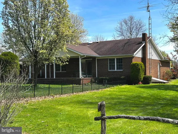 $524,900 | 229 Hollis Drive, Gerrardstown, WV 25420