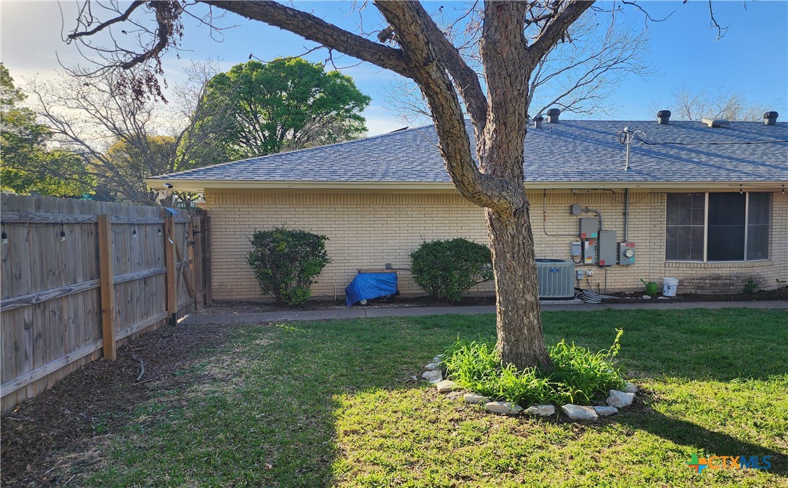 1902 Halbert Street Killeen, TX 76541 - Photo 14 of 16 Backyard