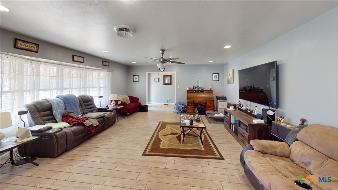 1902 Halbert Street Killeen, TX 76541 - Photo 4 of 16 1st Living Room