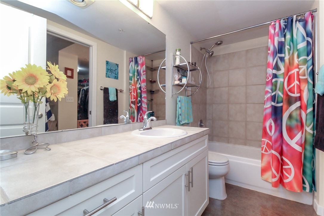 3908 243rd Place Southeast, Unit Q104 Bothell, WA 98021 - Photo 14 of 23 Gallery Image 14