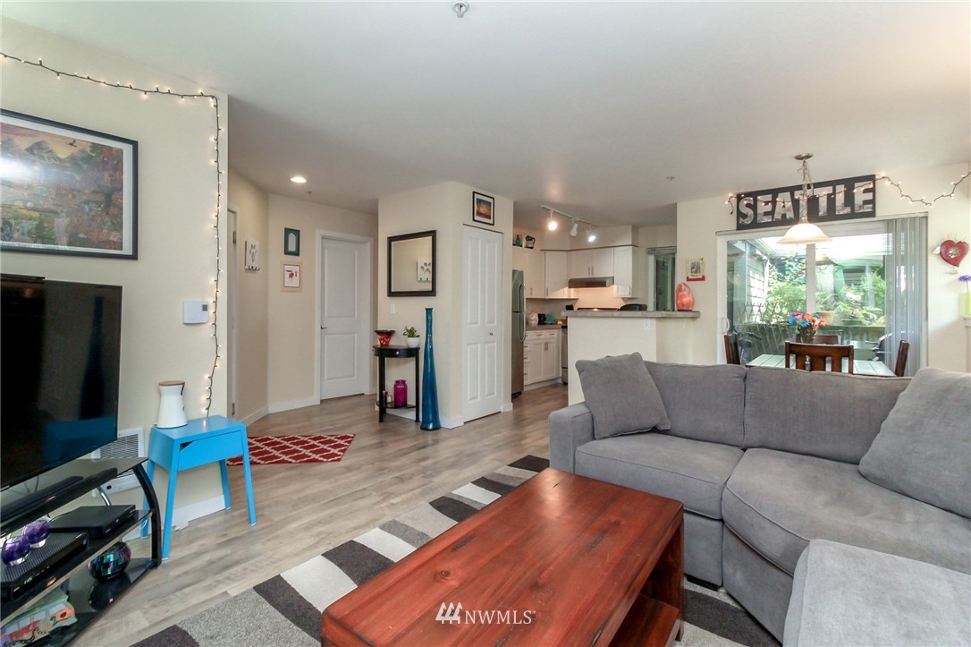 3908 243rd Place Southeast, Unit Q104 Bothell, WA 98021 - Photo 6 of 23 Gallery Image 6