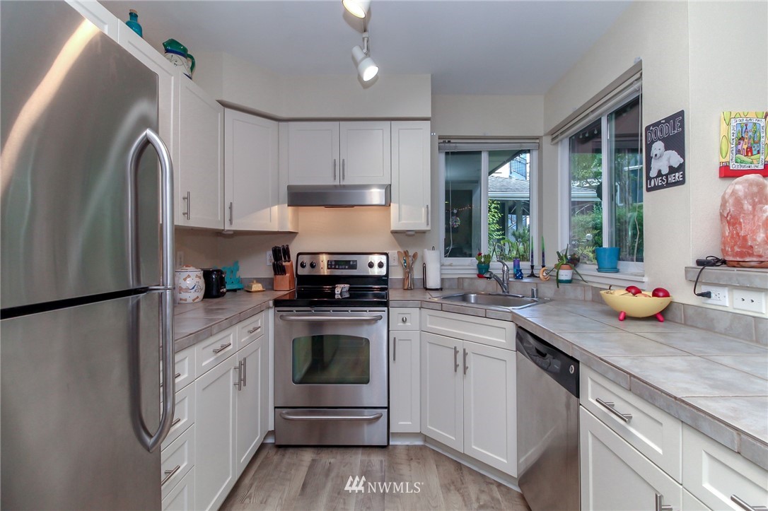 3908 243rd Place Southeast, Unit Q104 Bothell, WA 98021 - Photo 8 of 23 Gallery Image 8