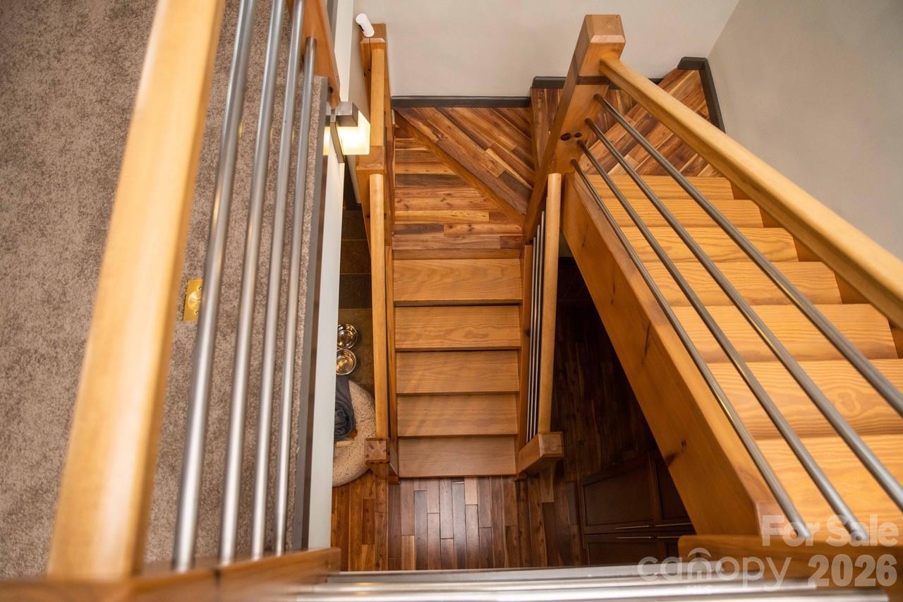 425 Flat Top Mountain Road Fairview, NC 28730 - Photo 10 of 48