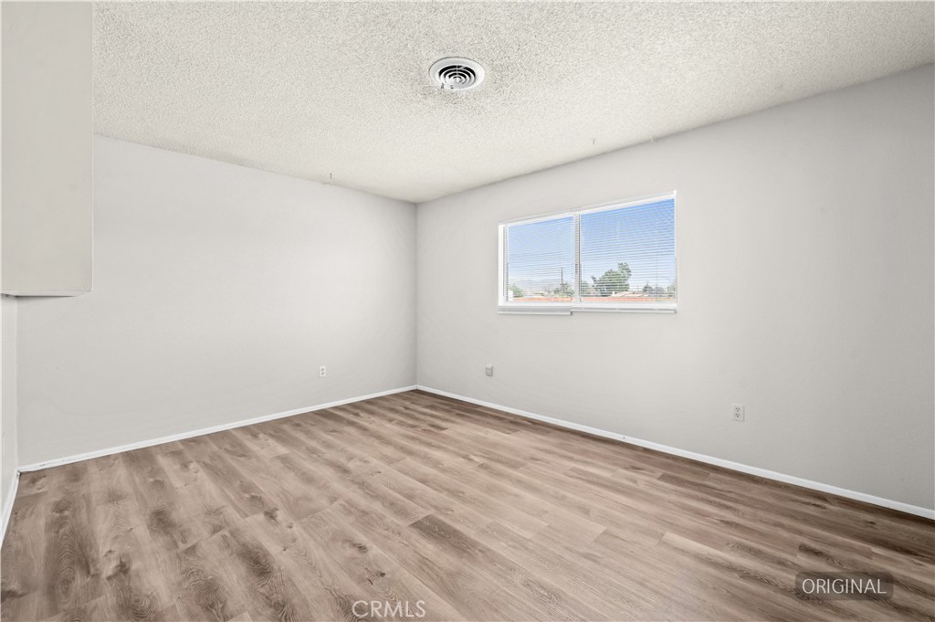 13755 Mohawk Road Apple Valley, CA 92307 - Photo 38 of 66