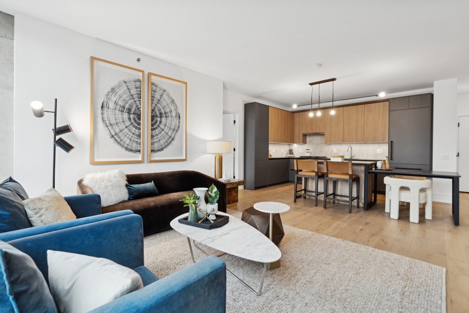 234 West Polk Street, Unit 3204 Chicago, IL 60607 - Photo 9 of 39 a living room with furniture and a large window