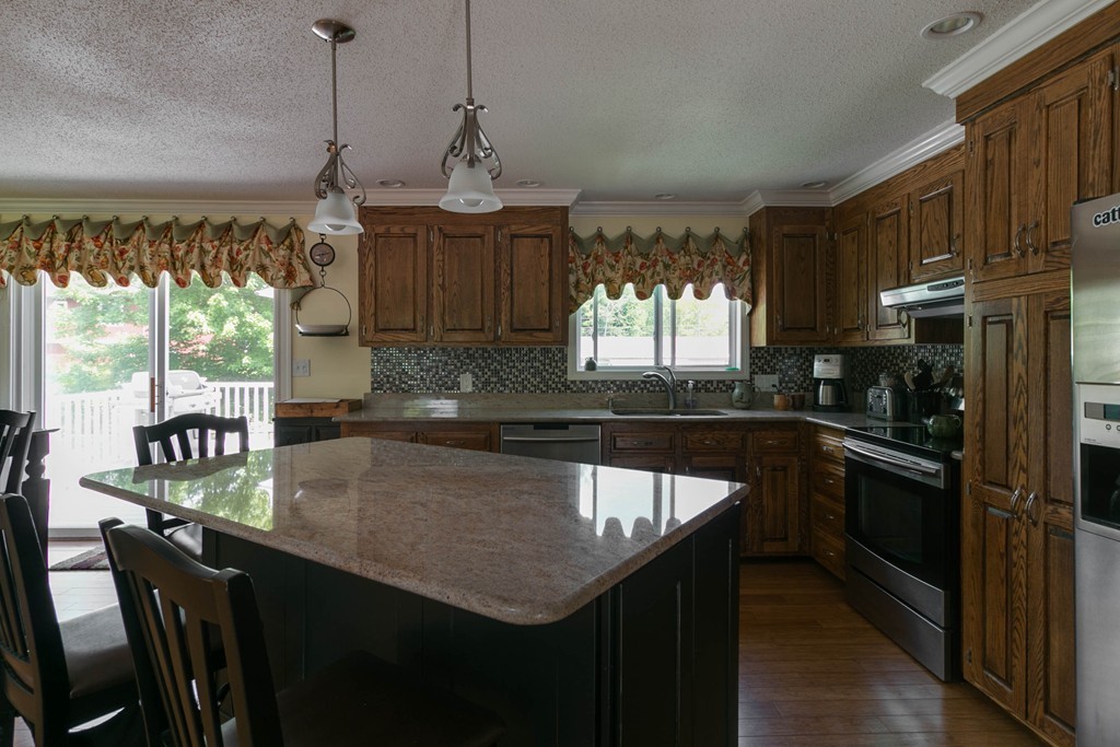 37 Erie Road Methuen, MA 01844 - Photo 13 of 24 Gallery Image 13