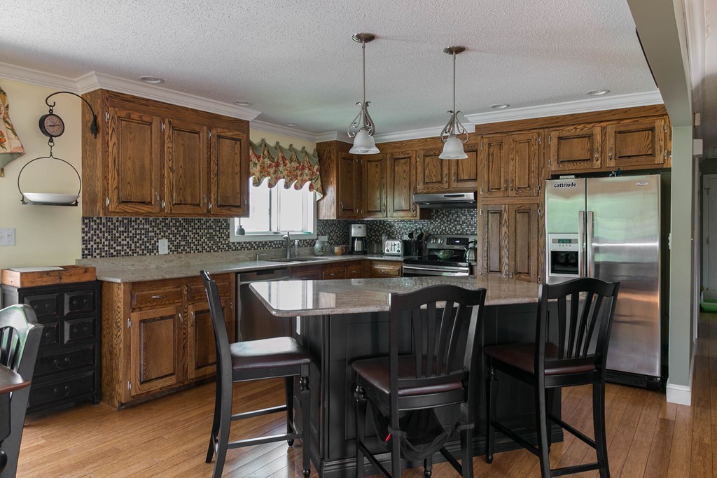 37 Erie Road Methuen, MA 01844 - Photo 10 of 24 Gallery Image 10