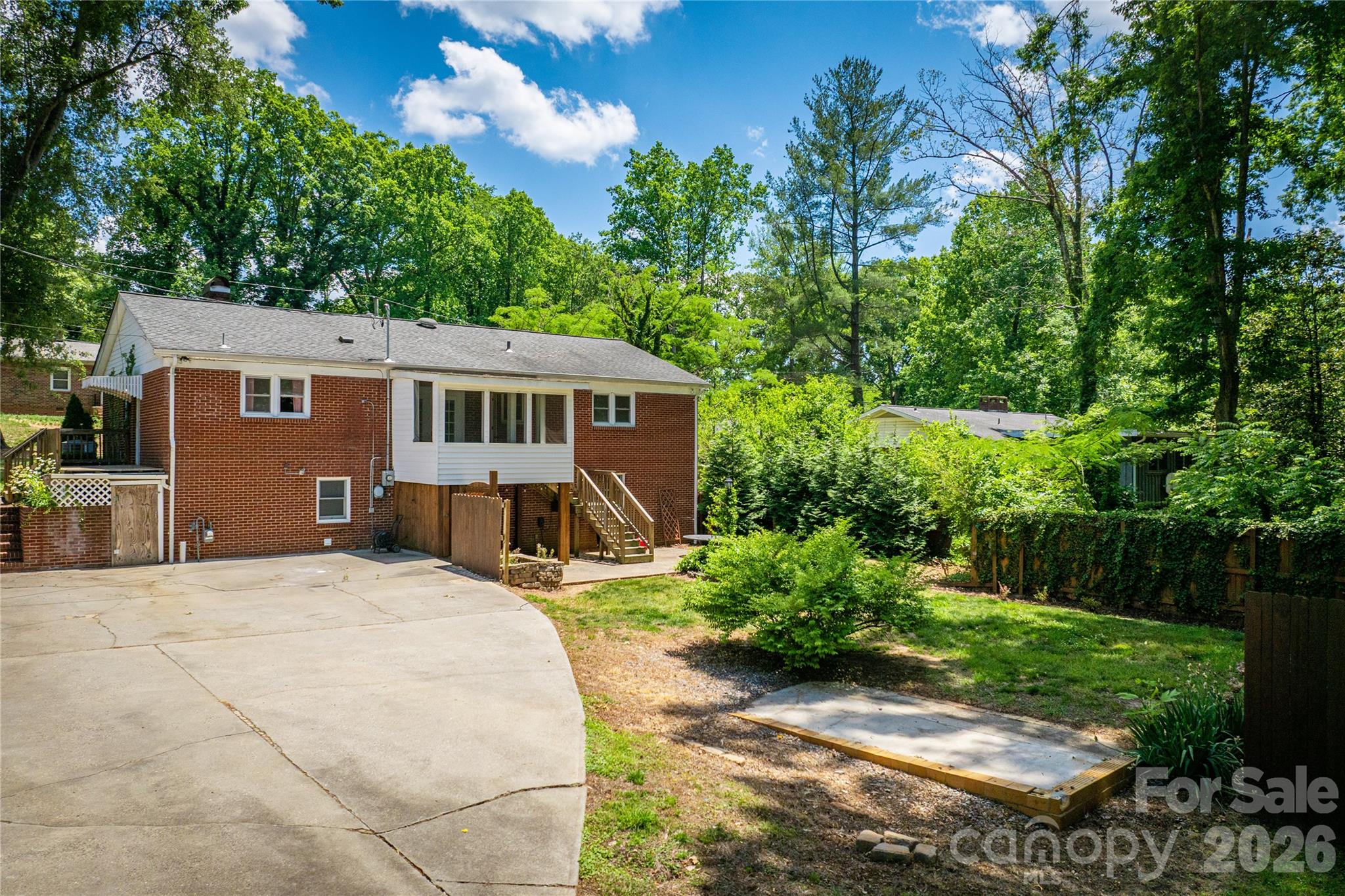 200 Falls Street Morganton, NC 28655 - Photo 28 of 33