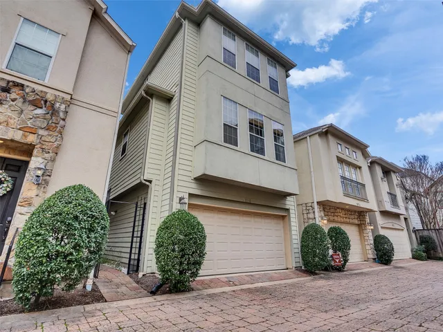 $379,000 | 5976 Kansas Street, Houston, TX 77007