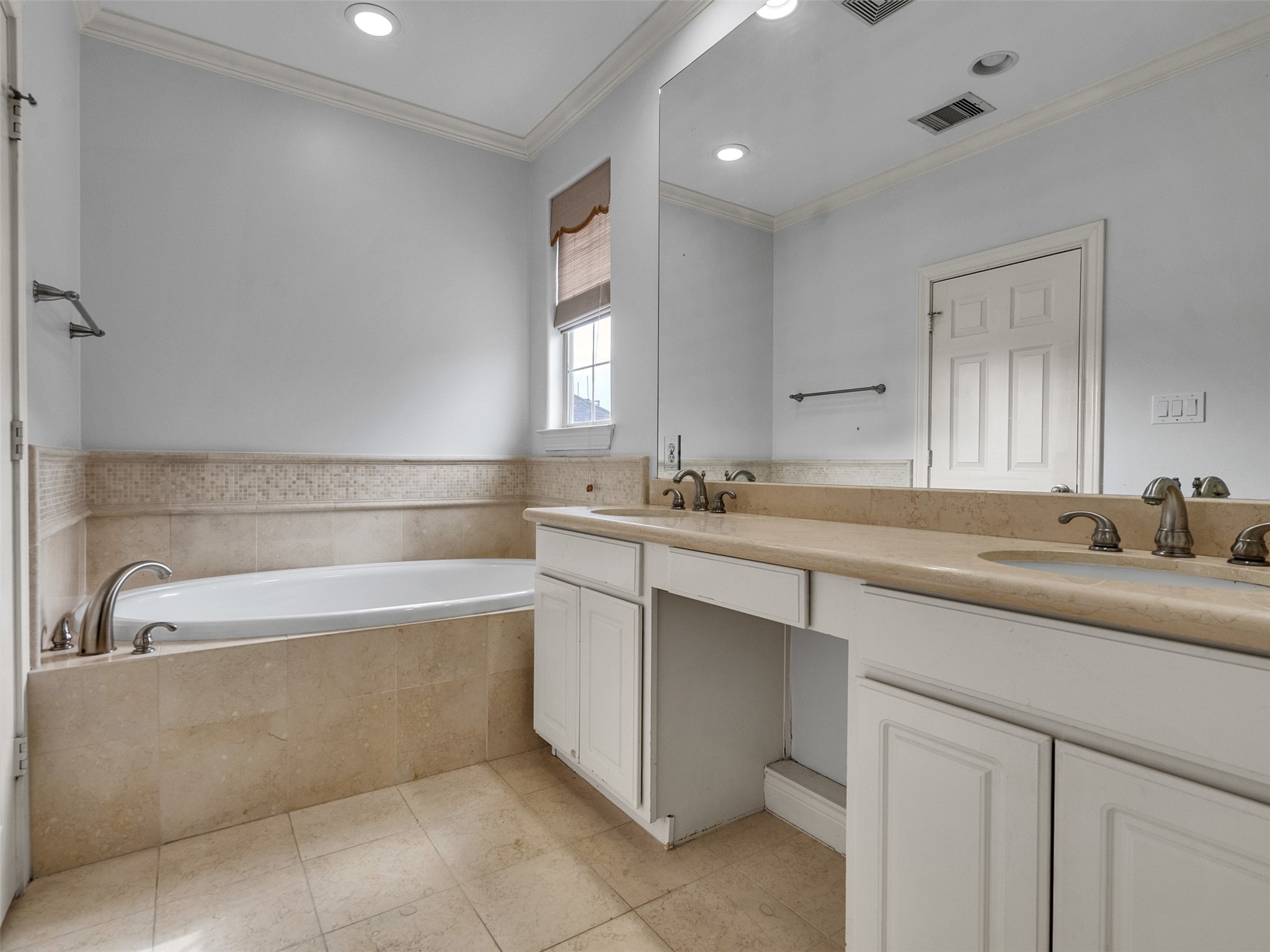 5976 Kansas Street Houston, TX 77007 - Photo 30 of 41