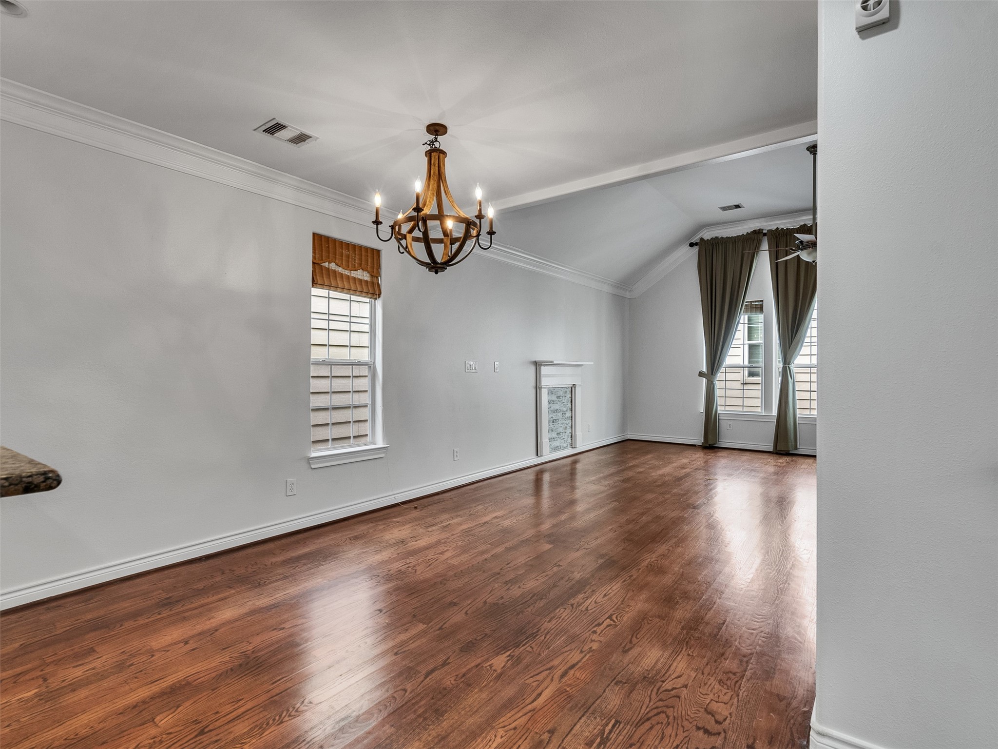 5976 Kansas Street Houston, TX 77007 - Photo 32 of 41