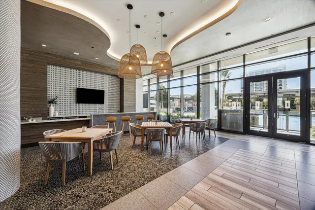 $4,376 | 9757 Katy Freeway, Unit 321, Houston, TX 77024