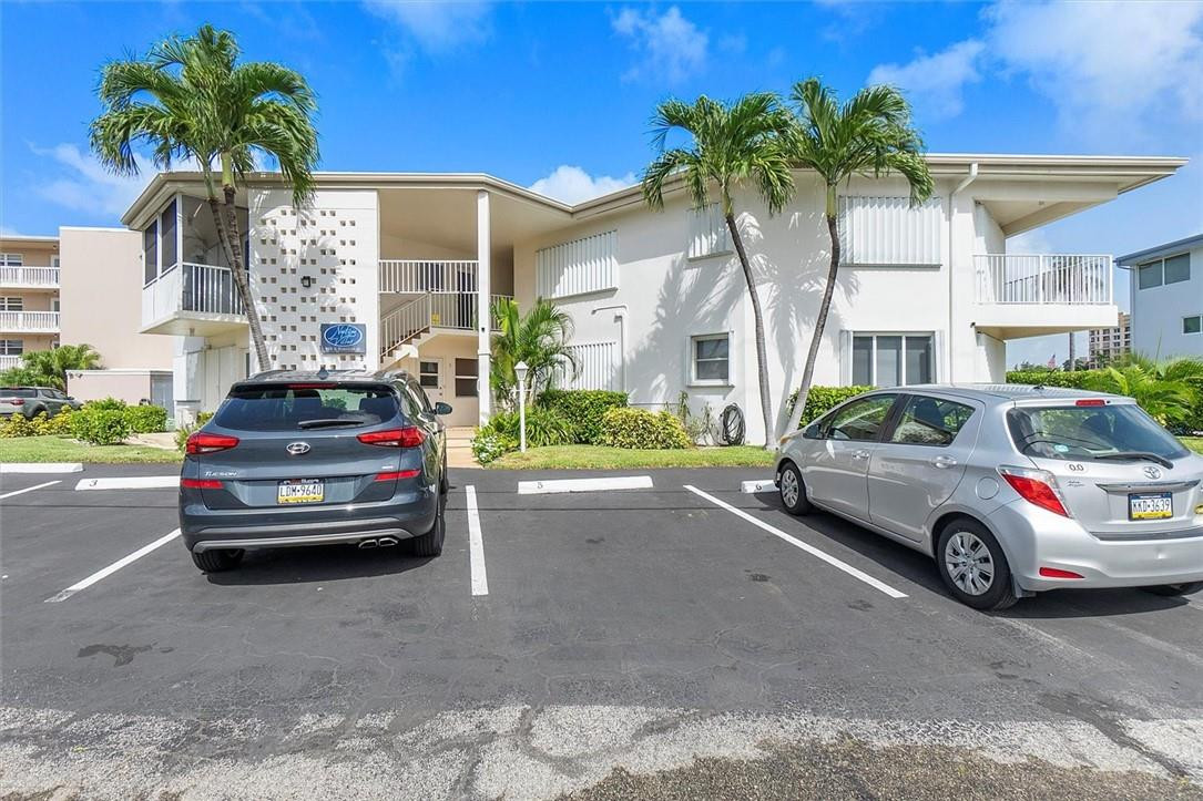 999 North Riverside Drive, Unit 9 Pompano Beach, FL 33062 - Photo 2 of 24 Photo 2