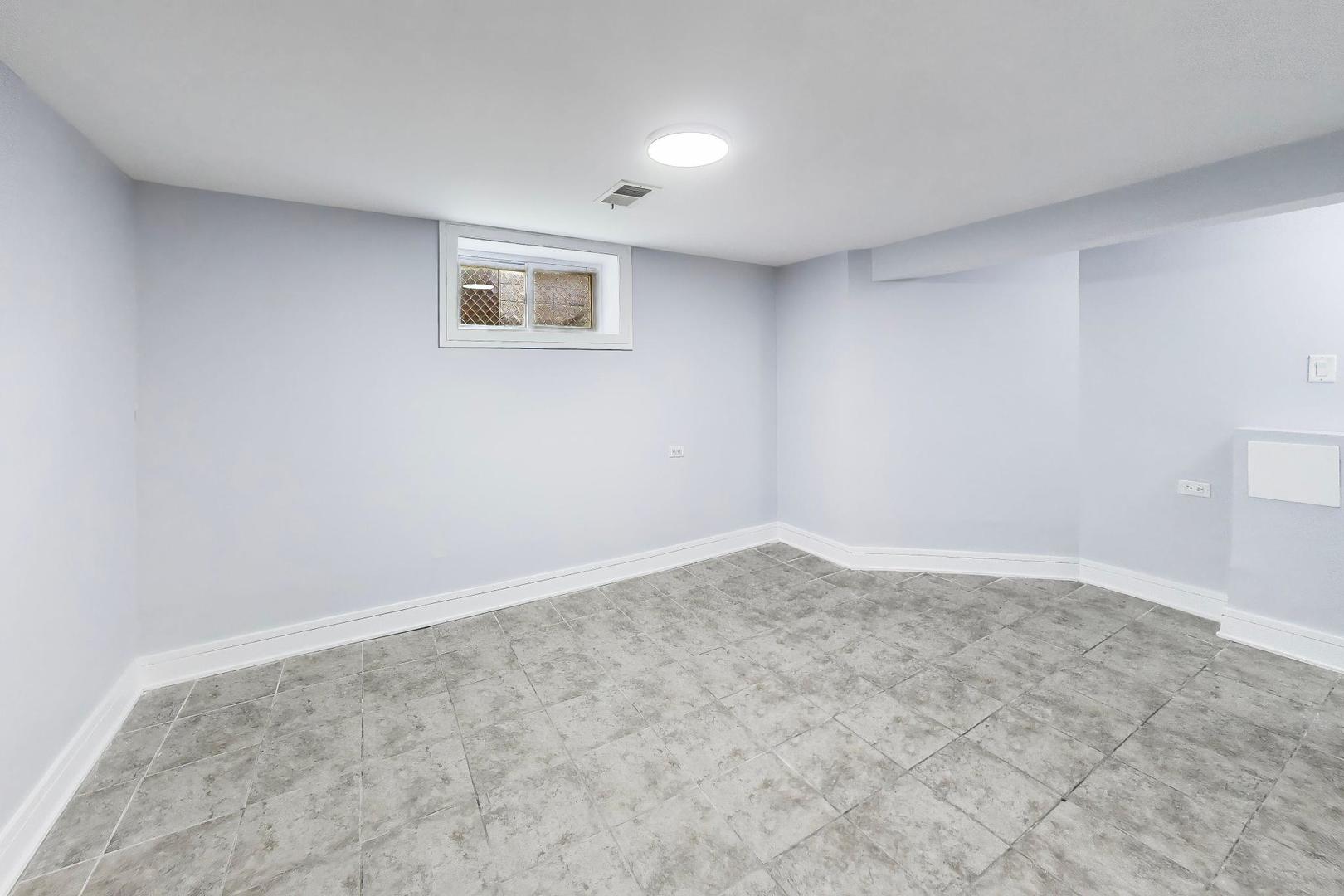 9138 South Carpenter Street Chicago, IL 60620 - Photo 30 of 36