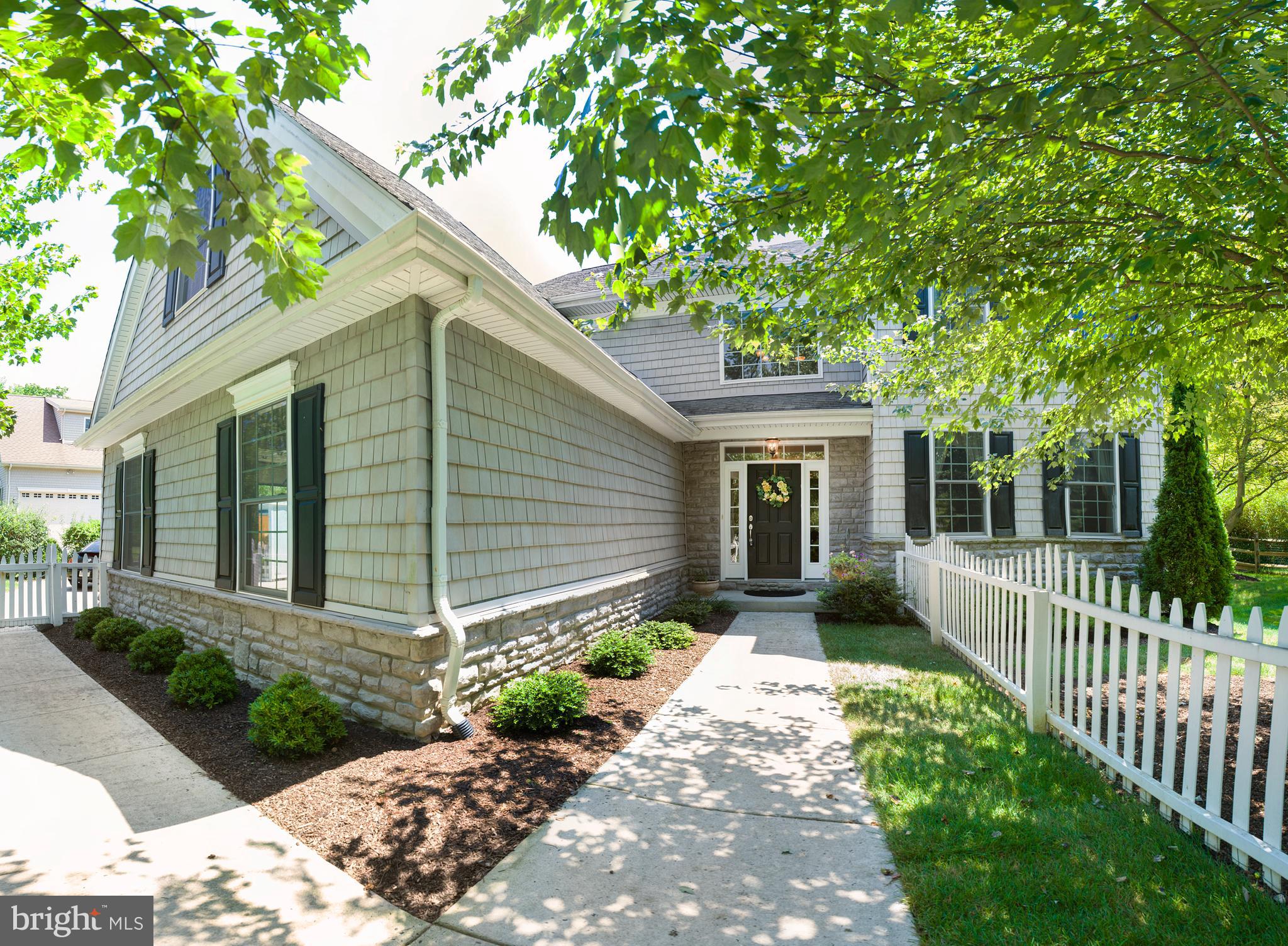 742 Upper Gulph Road Wayne, PA 19087 - Photo 2 of 34