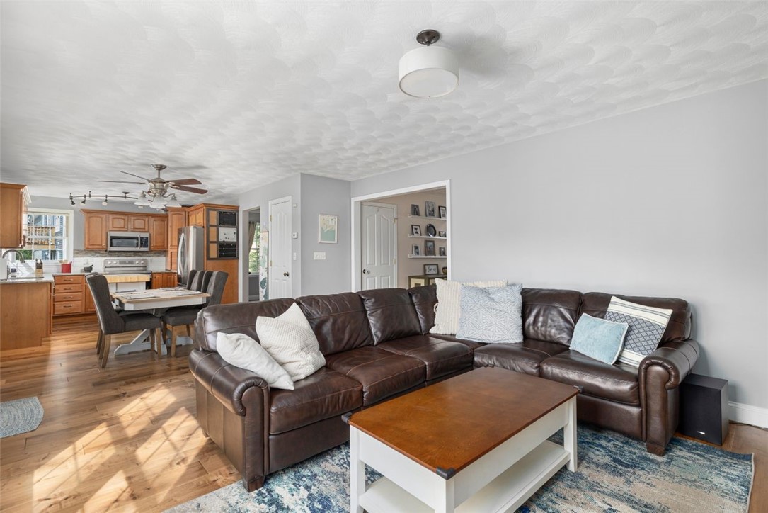 48 Angell Road Cumberland, RI 02864 - Photo 14 of 39
