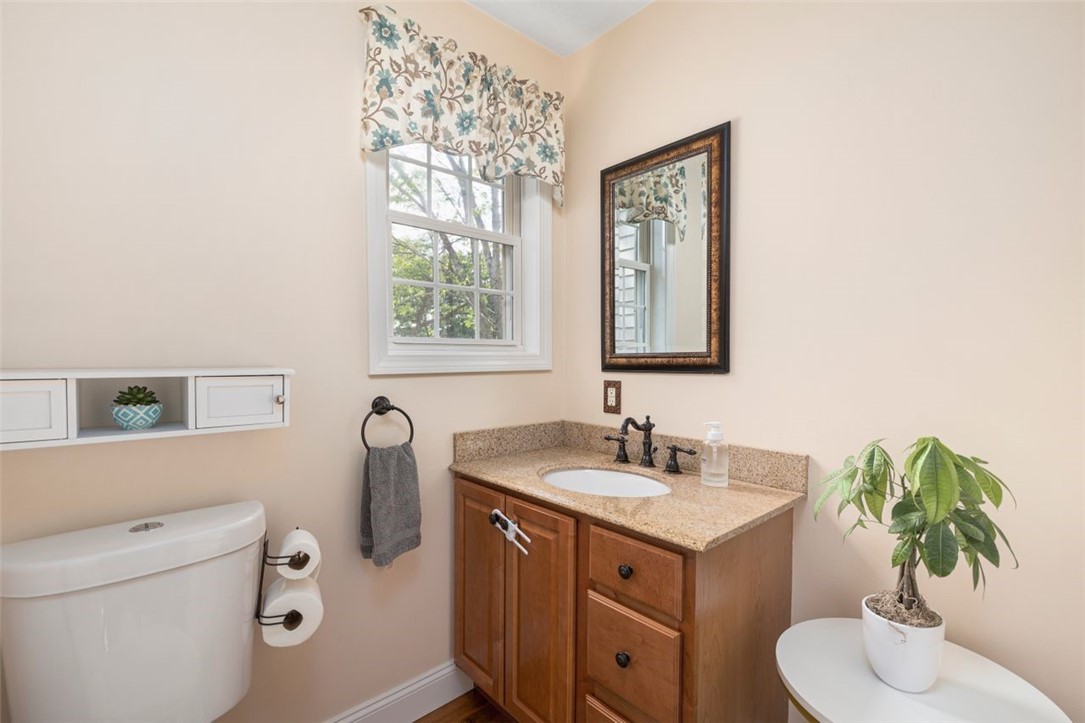 48 Angell Road Cumberland, RI 02864 - Photo 15 of 39
