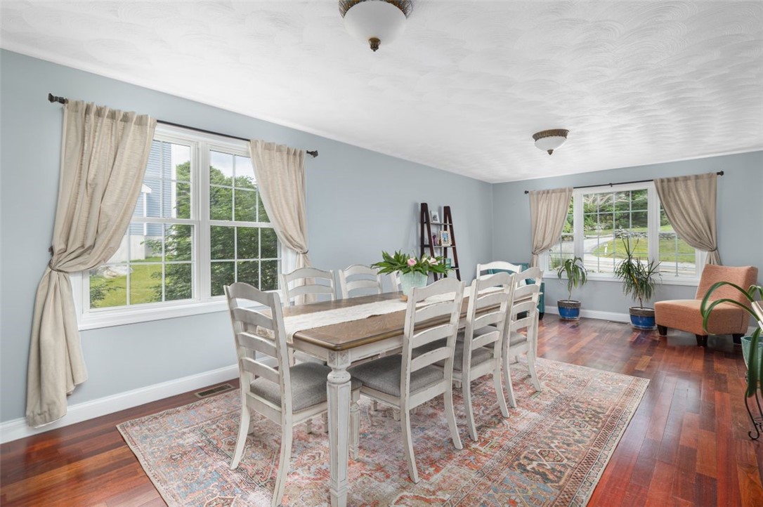 48 Angell Road Cumberland, RI 02864 - Photo 6 of 39