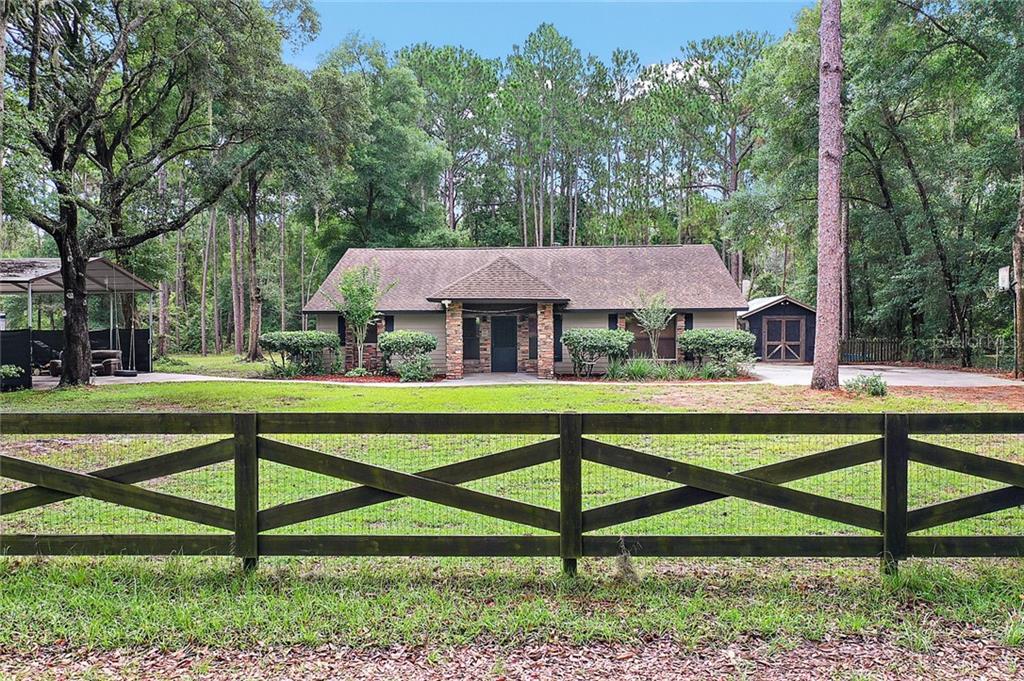 44140 W Road Altoona, FL 32702 - Photo 1 of 1 WELCOME HOME!