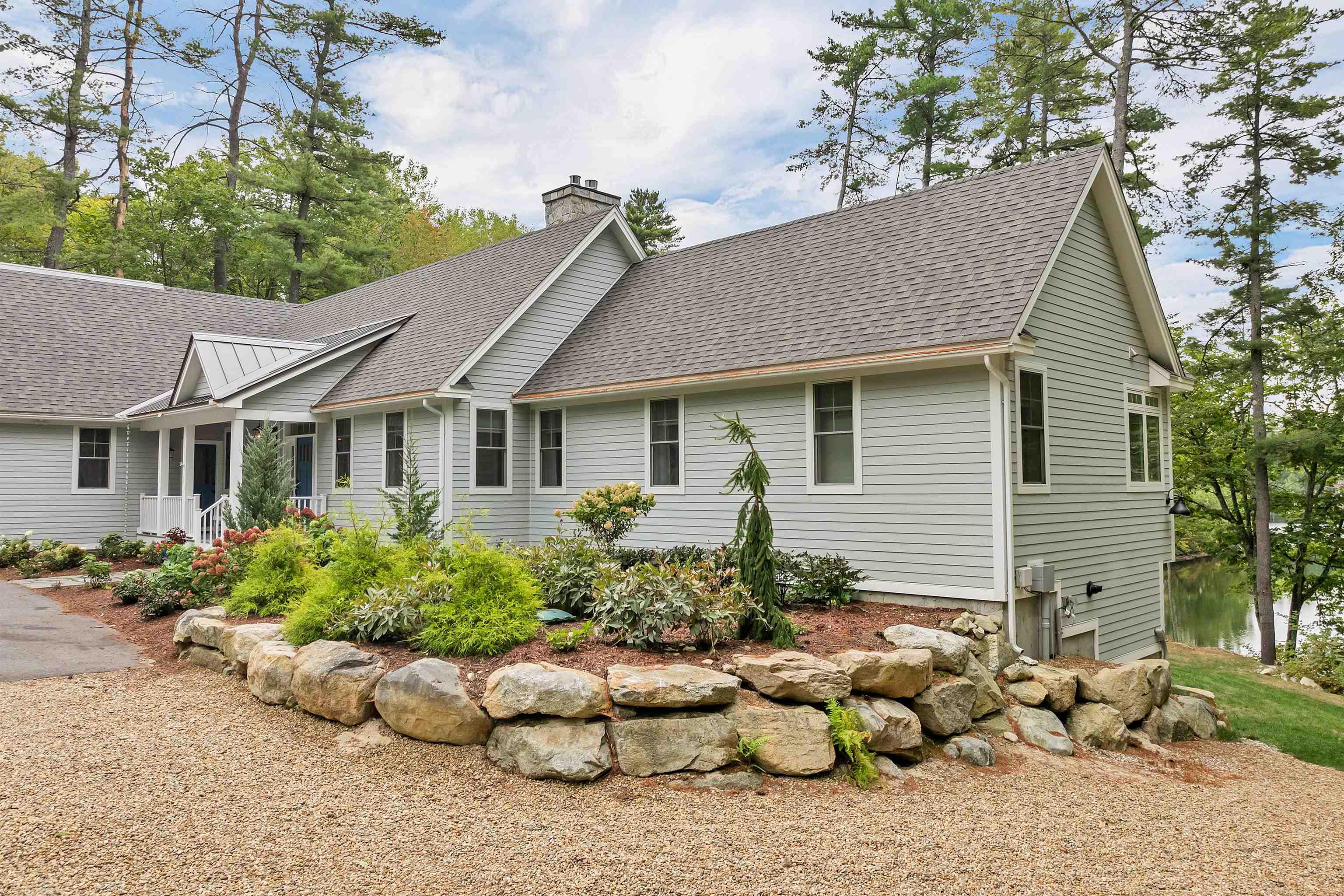 79 River Street Wolfeboro, NH 03894 - Photo 4 of 58