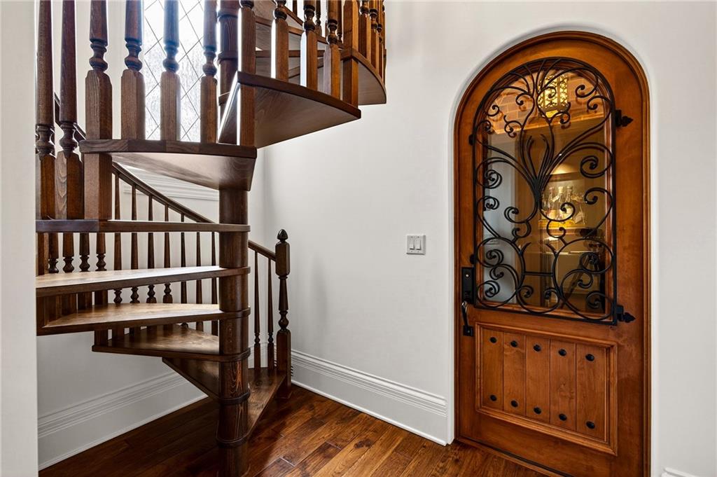 5148 Powers Ferry Road Northwest Sandy Springs, GA 30327 - Photo 16 of 63