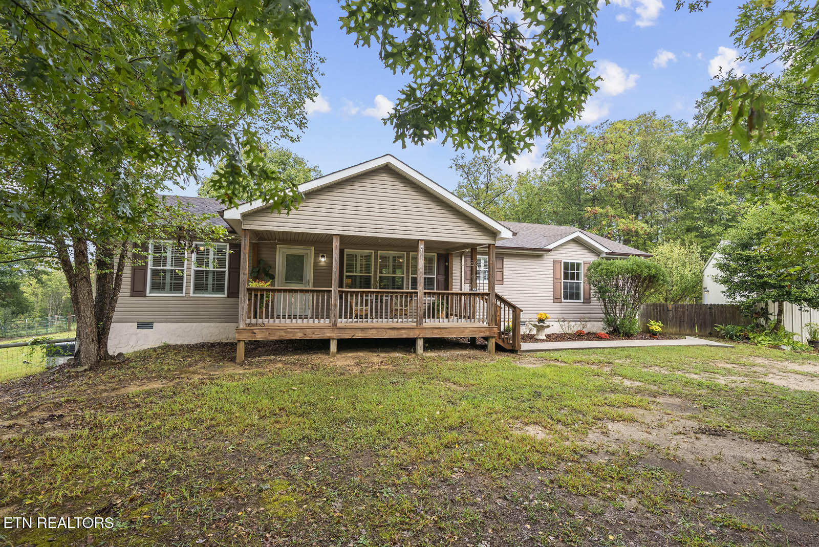 1301 Valley View Road Crossville, TN 38572 - Photo 1 of 60 DSC09262