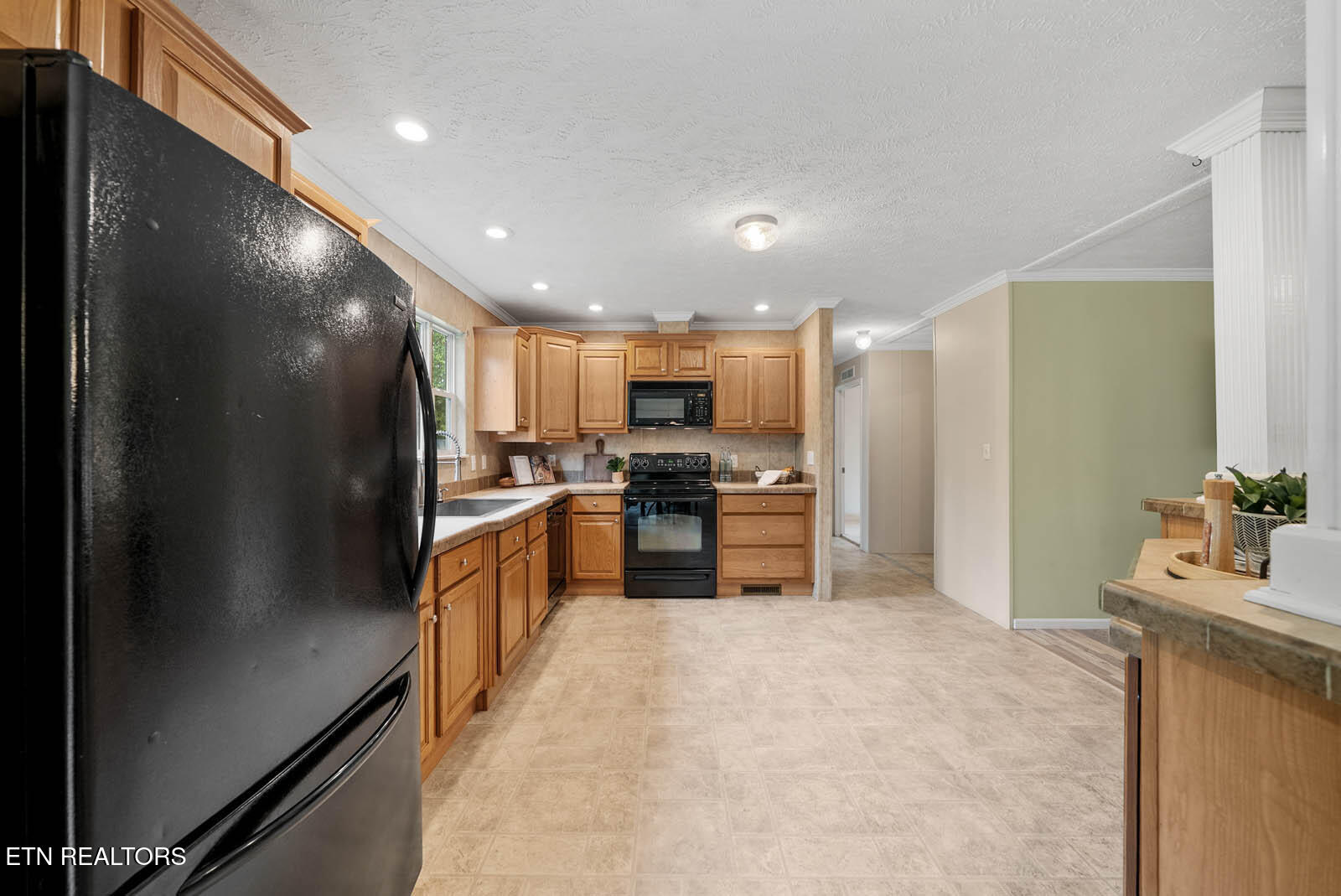 1301 Valley View Road Crossville, TN 38572 - Photo 9 of 60 DSC09178