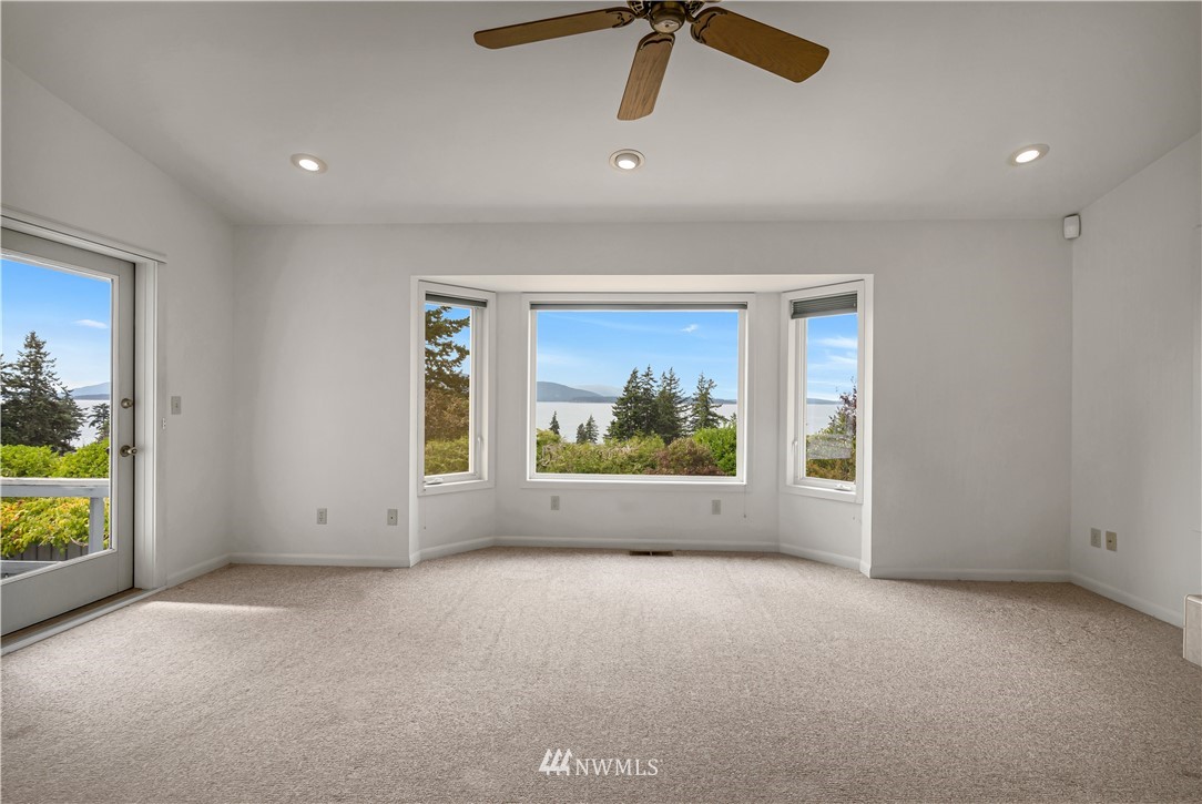 516 Fieldston Road Bellingham, WA 98225 - Photo 11 of 34