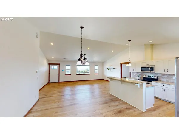 $890,000 | 15289 Oceanview Drive, Brookings, OR 97415