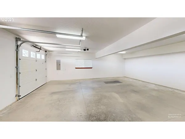 $890,000 | 15289 Oceanview Drive, Brookings, OR 97415