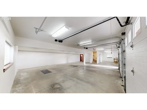 $890,000 | 15289 Oceanview Drive, Brookings, OR 97415