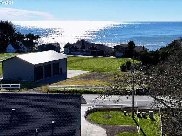 $890,000 | 15289 Oceanview Drive, Brookings, OR 97415