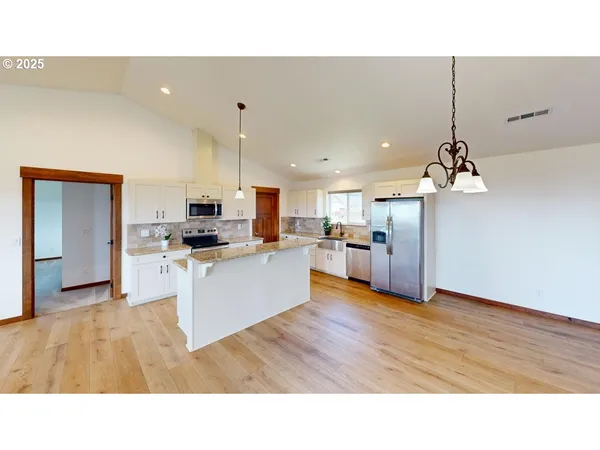 $890,000 | 15289 Oceanview Drive, Brookings, OR 97415