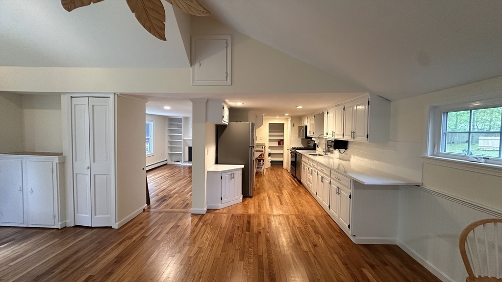 33 Lake Road Yarmouth, MA 02673 - Photo 14 of 34